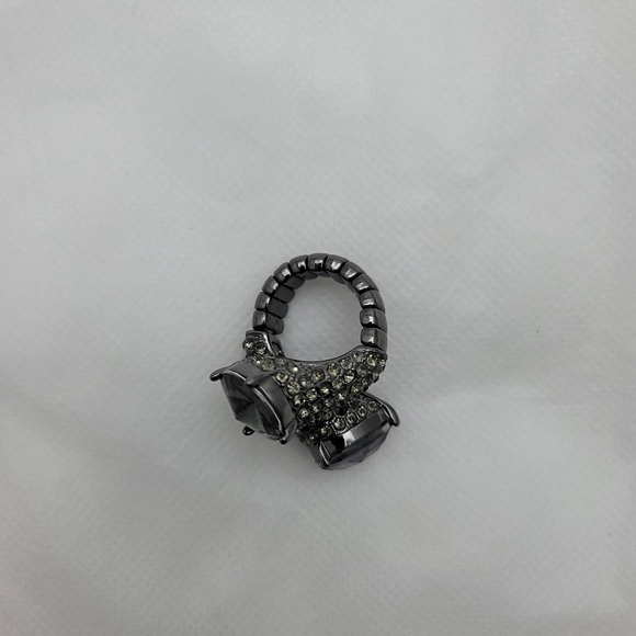 Fashion Rings - Picture 3 of 10